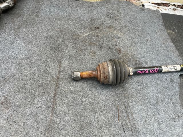 bontott PEUGEOT 208 Bal Féltengely