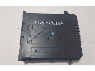bontott PEUGEOT 208 Biztosítéktábla Motortér