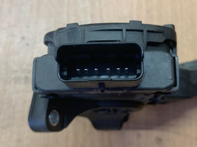 bontott PEUGEOT 208 Gázpedál (Elektromos)