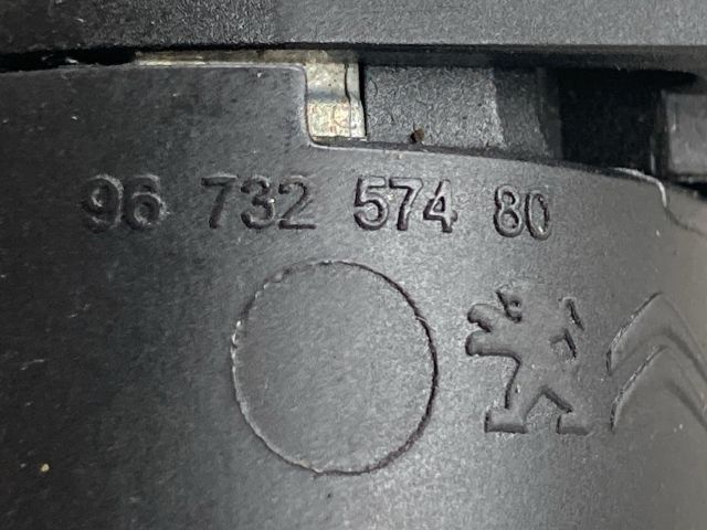 bontott PEUGEOT 208 Gyújtáskapcsoló