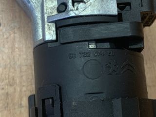 bontott PEUGEOT 208 Gyújtáskapcsoló