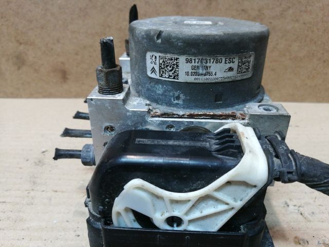 bontott PEUGEOT 208 ABS Kocka