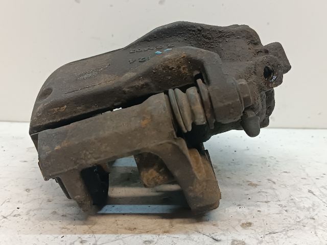 bontott PEUGEOT 208 Bal első Féknyereg Munkahengerrel