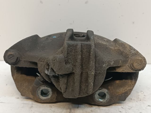 bontott PEUGEOT 208 Bal első Féknyereg Munkahengerrel