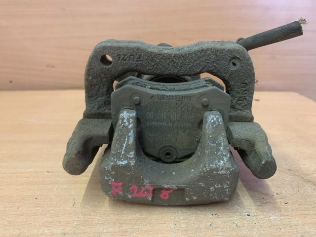 bontott PEUGEOT 208 Bal hátsó Féknyereg Munkahengerrel