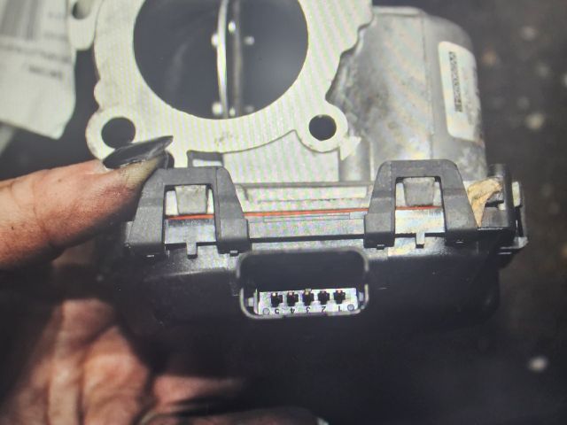 bontott PEUGEOT 208 Fojtószelep (Elektromos)