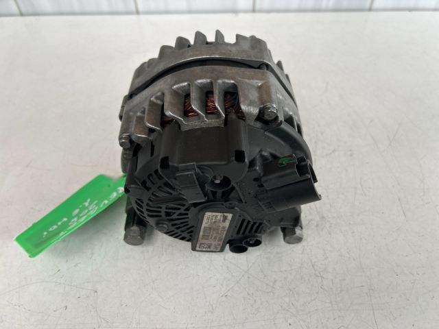 bontott PEUGEOT 208 Generátor