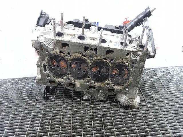 bontott PEUGEOT 208 Hengerfej