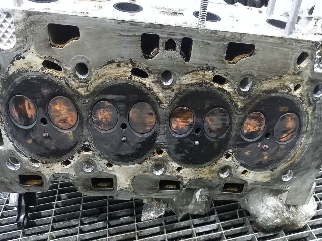 bontott PEUGEOT 208 Hengerfej