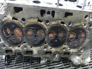 bontott PEUGEOT 208 Hengerfej