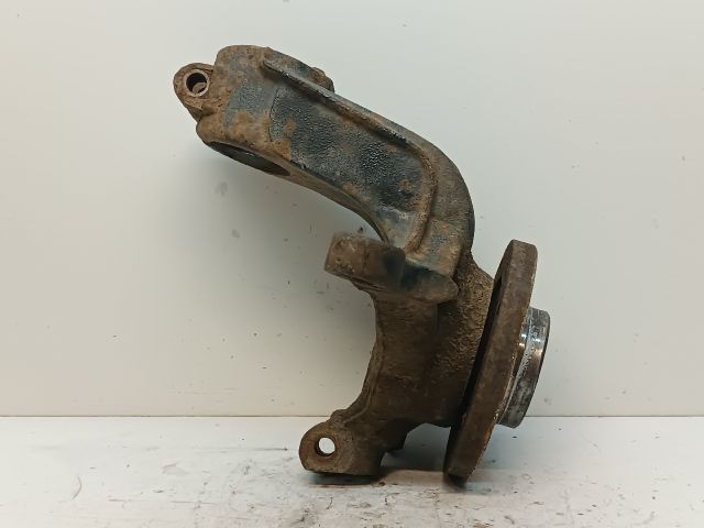 bontott PEUGEOT 208 Jobb első Csonkállvány Kerékaggyal