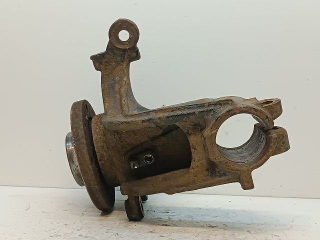 bontott PEUGEOT 208 Jobb első Csonkállvány Kerékaggyal