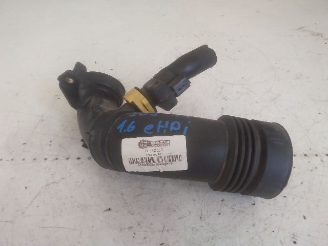 bontott PEUGEOT 208 Légbeömlő Cső