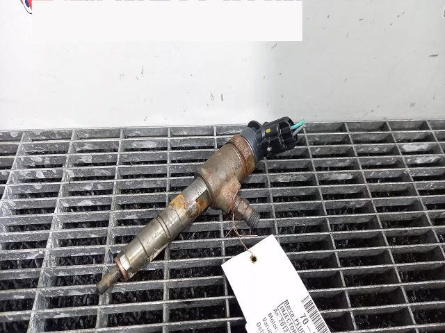 bontott PEUGEOT 208 Porlasztó (1 db)