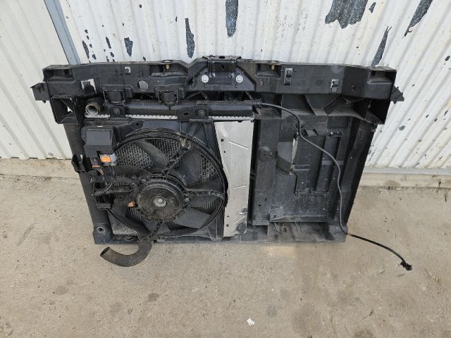 bontott PEUGEOT 208 Komplett Homlokfal (Részeivel)