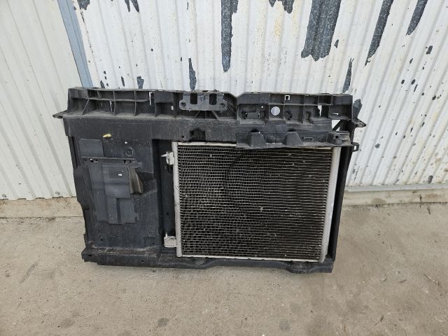 bontott PEUGEOT 208 Komplett Homlokfal (Részeivel)