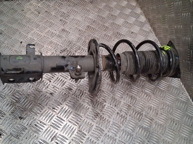 bontott PEUGEOT 208 Bal első Gólyaláb (Lengécsillapító, Rugó)