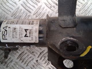 bontott PEUGEOT 208 Bal első Gólyaláb (Lengécsillapító, Rugó)