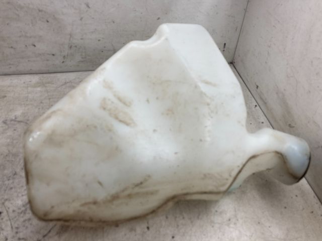 bontott PEUGEOT 208 Ablakmosó Tartály