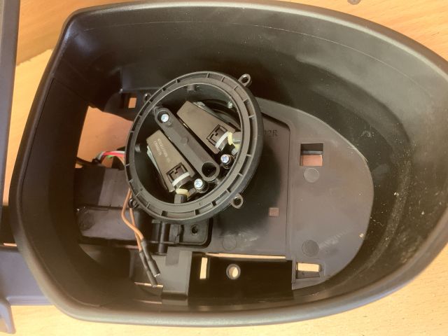 bontott PEUGEOT 208 Bal első Ablak