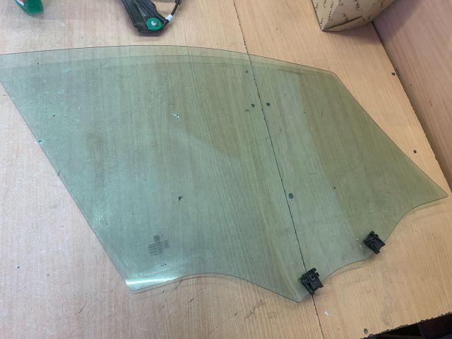 bontott PEUGEOT 208 Bal első Ablak