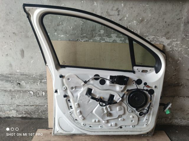 bontott PEUGEOT 208 Bal első Ablakemelő Szerkezet (Elektromos)