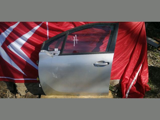 bontott PEUGEOT 208 Bal első Ajtó (Részeivel)