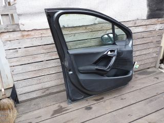 bontott PEUGEOT 208 Bal első Ajtó (Részeivel)