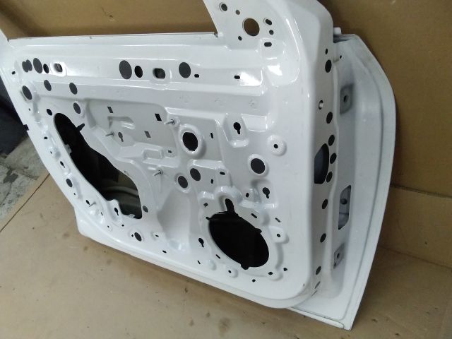 bontott PEUGEOT 208 Bal első Ajtó (Üres lemez)