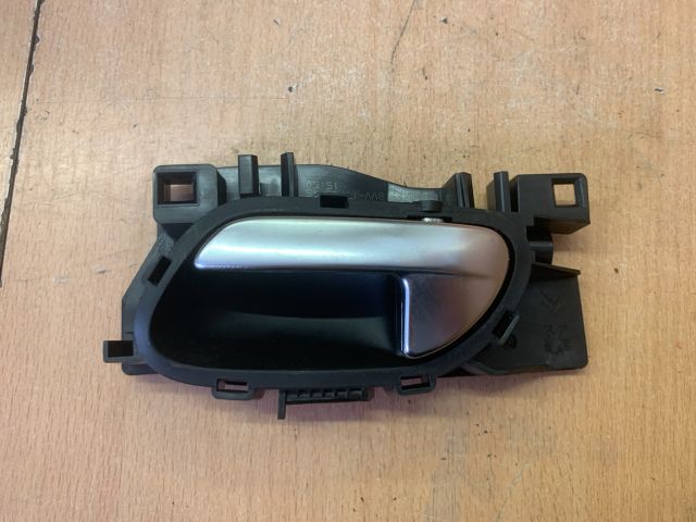 bontott PEUGEOT 208 Bal első Belső Kilincs