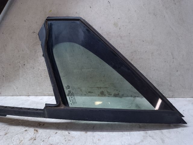 bontott PEUGEOT 208 Bal első Fixüveg (Ajtóban)