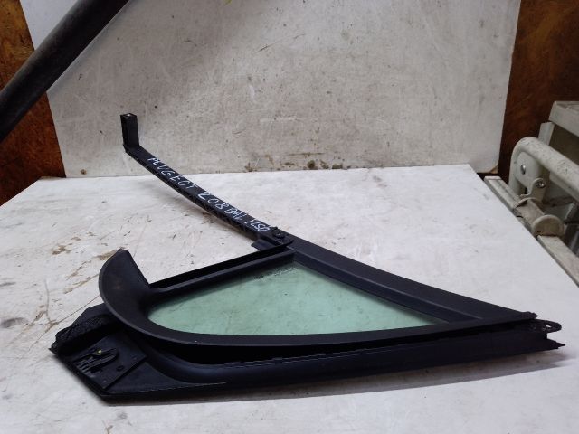 bontott PEUGEOT 208 Bal első Fixüveg (Ajtóban)