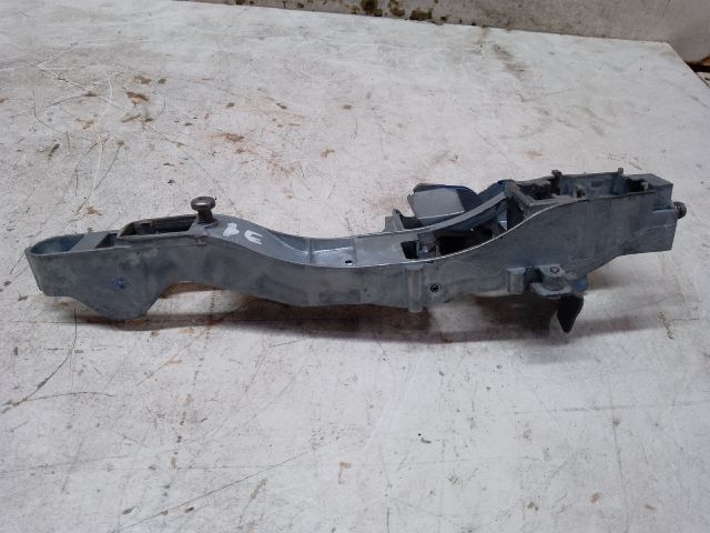 bontott PEUGEOT 208 Bal első Külső Kilincsfészek