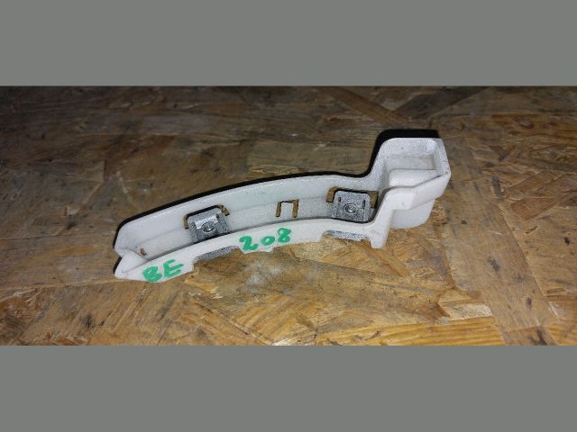 bontott PEUGEOT 208 Bal első Oldal Lökhárító Tartó (Műanyag)