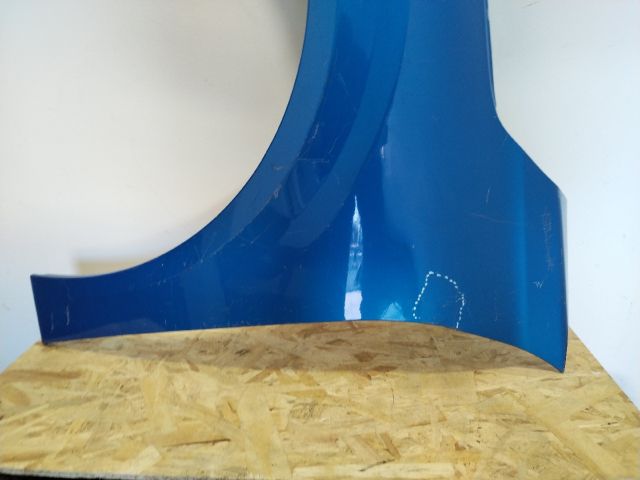 bontott PEUGEOT 208 Bal első Sárvédő