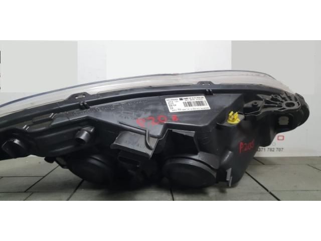 bontott PEUGEOT 208 Bal Fényszóró