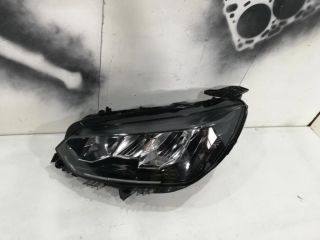 bontott PEUGEOT 208 Bal Fényszóró