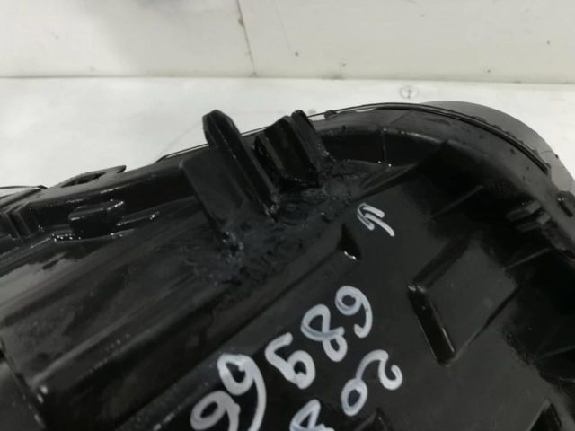 bontott PEUGEOT 208 Bal Fényszóró