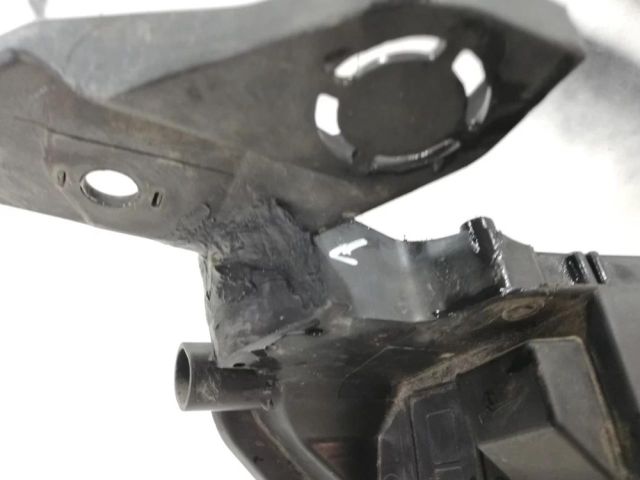 bontott PEUGEOT 208 Bal Fényszóró