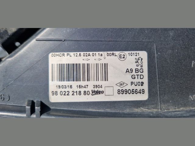 bontott PEUGEOT 208 Bal Fényszóró