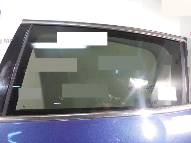 bontott PEUGEOT 208 Bal hátsó Ablak