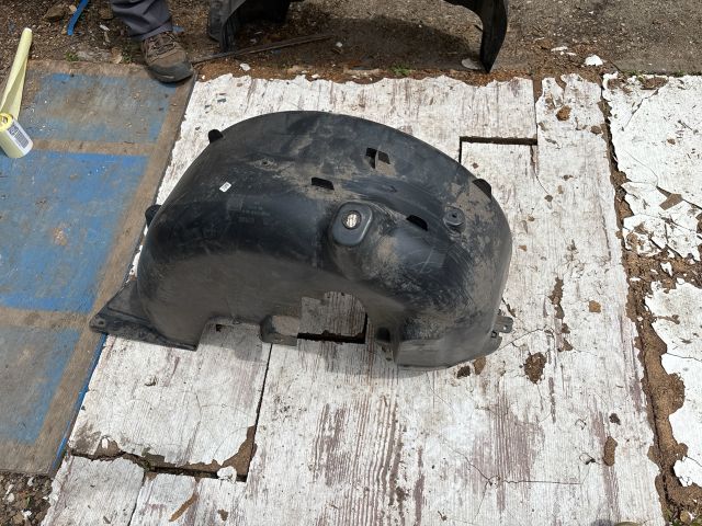 bontott PEUGEOT 208 Bal hátsó Dobbetét (Kerékjárati, Műanyag)