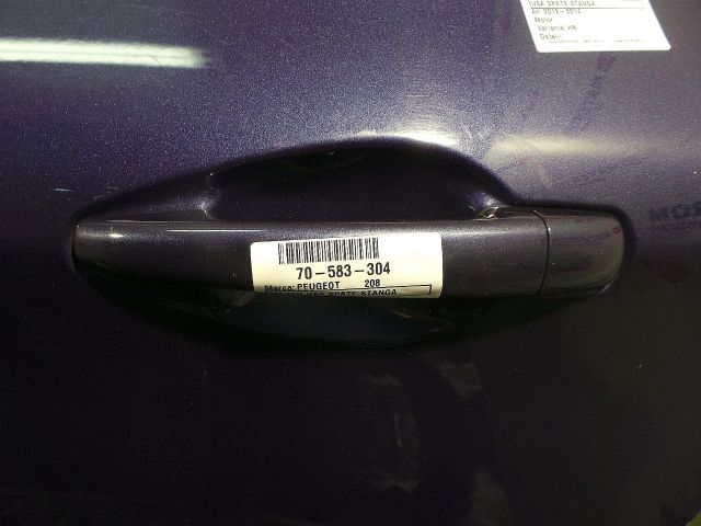bontott PEUGEOT 208 Bal hátsó Külső Kilincs