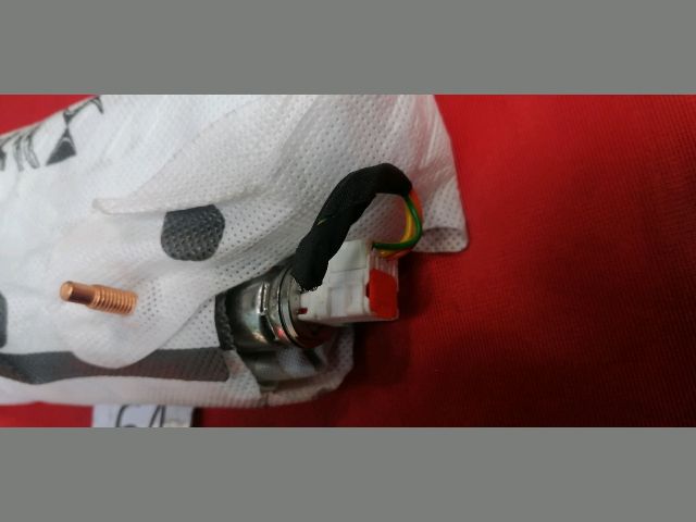 bontott PEUGEOT 208 Bal Oldallégzsák