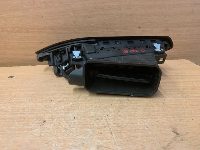 bontott PEUGEOT 208 Bal Szellőző