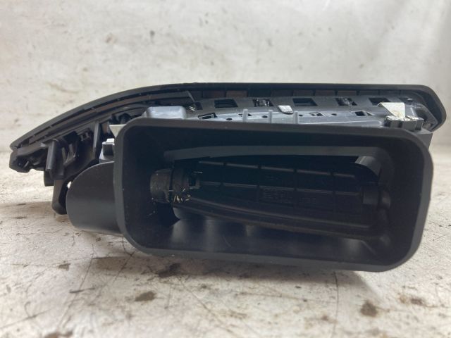 bontott PEUGEOT 208 Bal Szellőző