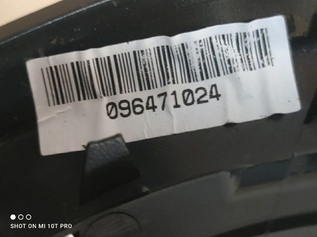 bontott PEUGEOT 208 Bal Visszapillantó Tükör (Elektromos)