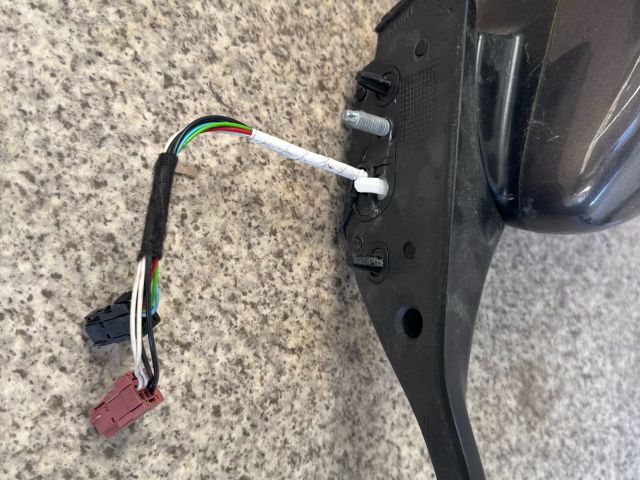 bontott PEUGEOT 208 Bal Visszapillantó Tükör Kárpit