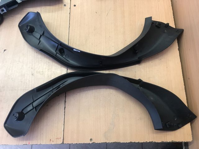 bontott PEUGEOT 208 Csomagtérajtó Kárpit