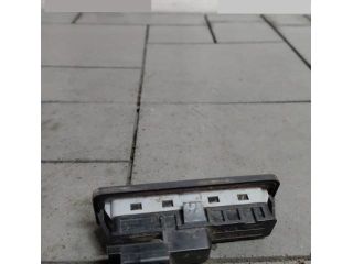 bontott PEUGEOT 208 Csomagtérajtó Kilincs